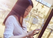 珠宝店的翡翠手镯利润大概是多少,黄金店卖一克黄金能赚多少钱？