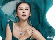 女人戴翡翠的好处,女士戴翡翠好还是琥珀好？