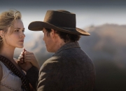 玉手镯裂缝有什么忌讳,玉手镯撞了有一道裂缝，可以修补吗？