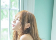 什么人不能戴翡翠手镯,为什么菠菜绿翡翠手镯戴的人不多？