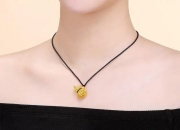 一手带玉一手戴金风水,谈生意要戴金项链（手链，戒指）吗？