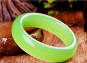 七号老坑碧玉值得买吗,70后适合买什么样的手镯？