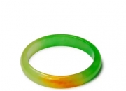 怎样选择玉手镯尺寸,想买玉石手镯，该怎样挑选？