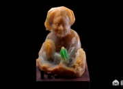 翡翠雕刻设计图片大全,这个翡翠做五福临门，洪福齐天合适雕刻吗？