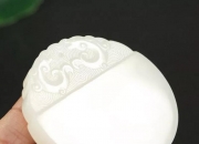 和田玉没光泽是真的吗,玉石越养越没有光泽，越盘越乌是为什么？