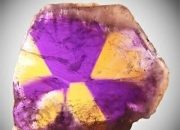 紫水晶有什么功效,天然紫黄晶手链有什么作用？有没有人清楚？