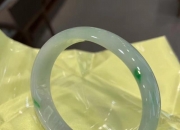 冰种,糯种,冰糯种,玻璃种,什么是翡翠的糯种冰种玻璃种？