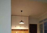 鞋柜放在入户门哪侧好,开门就是客餐厅，鞋柜如何摆？