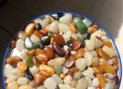 加工一个玉石吊坠的多少钱,小石头雕刻加工吊坠或者珠子多少钱？