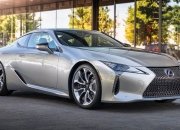 和田玉脏了怎么洗干净,冬天浅色羽绒服脏了 用什么洗可以洗干净呢