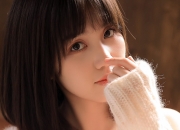 和田玉好还是翡翠好,和田玉吊坠和翡翠吊坠买哪个好？