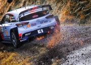 糯冰翡翠手镯价格,如何选购冰糯种翡翠手镯？