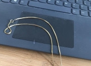 红宝石吊坠图片,黄金镶红宝石的吊坠配什么链子？