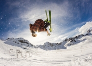 黄腊石现在的价钱,你觉得晶蜡石、黄蜡石值钱吗？为什么？