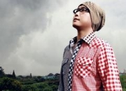 段千寻的出生日期_段千寻的生辰八字