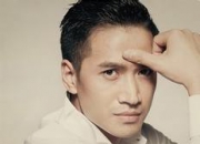 何晟铭的出生日期_何晟铭的生辰八字