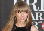 Kacey Musgraves的出生日期_Kacey Musgraves的生辰八字