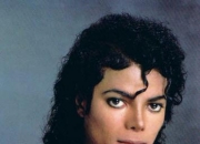 迈克尔・杰克逊的出生日期_迈克尔・杰克逊的生辰八字