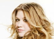 Kelly Clarkson的出生日期_Kelly Clarkson的生辰八字