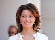 Shania Twain的出生日期_Shania Twain的生辰八字