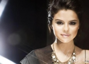 Selena Gomez的出生日期_Selena Gomez的生辰八字