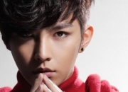 炎亚纶的出生日期_炎亚纶的生辰八字