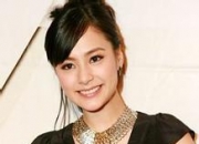 钟欣桐的出生日期_钟欣桐的生辰八字