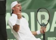 休伊特的出生日期_休伊特的生辰八字