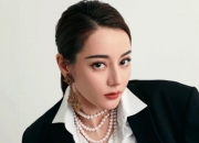 迪丽热巴的出生日期_迪丽热巴生肖属什么的？_迪丽热巴的生辰八字