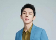 李佳琦的出生日期_李佳琦生肖属什么的？_李佳琦的生辰八字