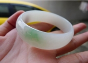 什么是糯种翡翠？糯种翡翠价格范围