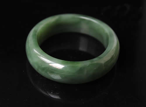 属虎今年有一难是几月 属虎1950多大寿命