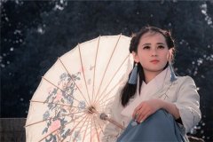 洗澡时能带翡翠吗？能带着洗澡吗