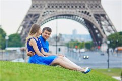 金绿猫眼与石英猫眼有何区别