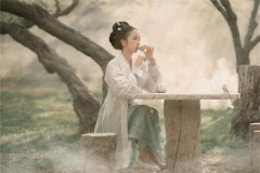 洗澡时能带翡翠吗？能带着洗澡吗