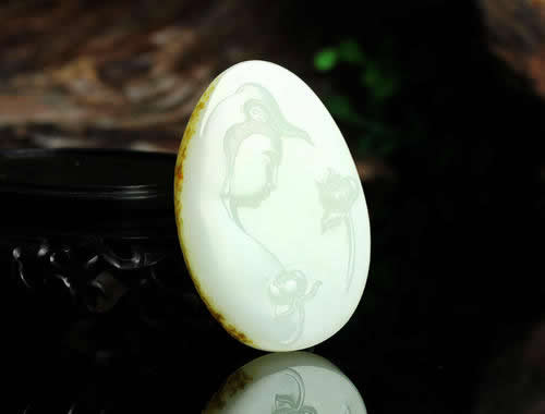 玻璃仿和田玉的鉴别