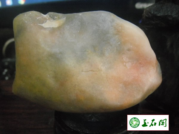 新疆戈壁玉原石图片大全