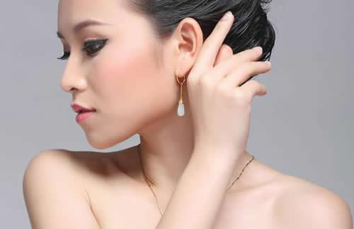 佩戴和田玉的功效与作用有哪些? 佩戴和田玉的功效与作用有哪些?