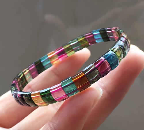 碧玺什么颜色最值钱