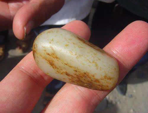 如何判断玉石的真假 玉石的真假怎么鉴定