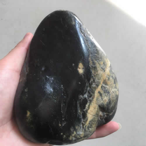 和田墨玉原石图片大全