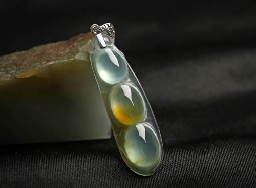 翡翠颜色的寓意