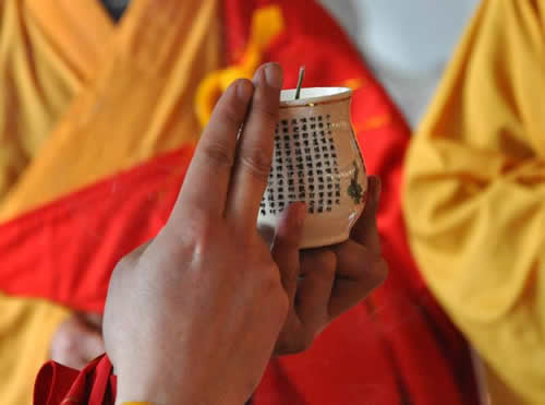 如何自己给玉石开光 简单方法怎么开光