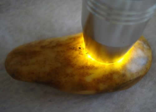 和田玉籽料真假辨别方法?真假和田玉籽料分辨 和田玉籽料真假辨别方法?真假和田玉籽料分辨