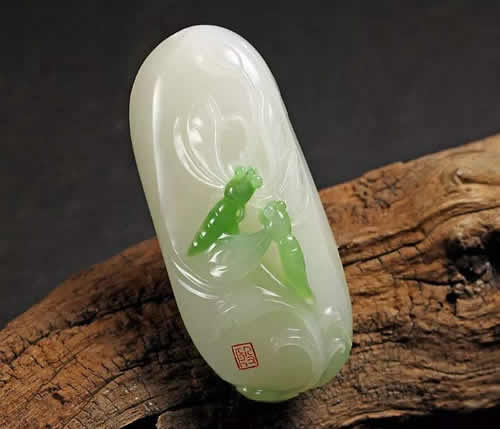 翡翠与和田玉哪个好