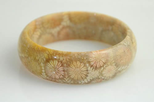 珊瑚玉的功效与作用 戴珊瑚玉的好处