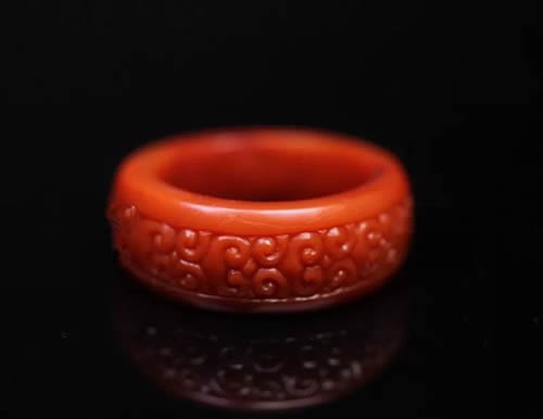 如何挑选南红玛瑙戒指？