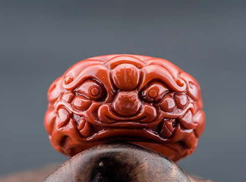 如何挑选南红玛瑙戒指？