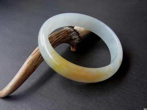 什么样的翡翠用女友合适? 什么样的翡翠用女友合适?