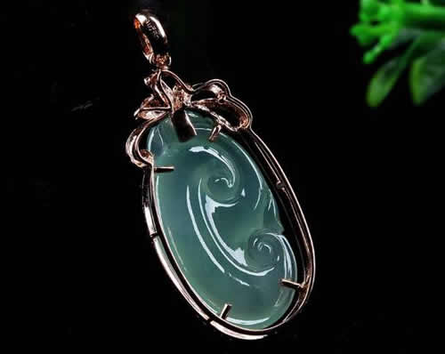 宝宝佩戴翡翠有什么注意事项? 宝宝佩戴翡翠有什么注意事项?